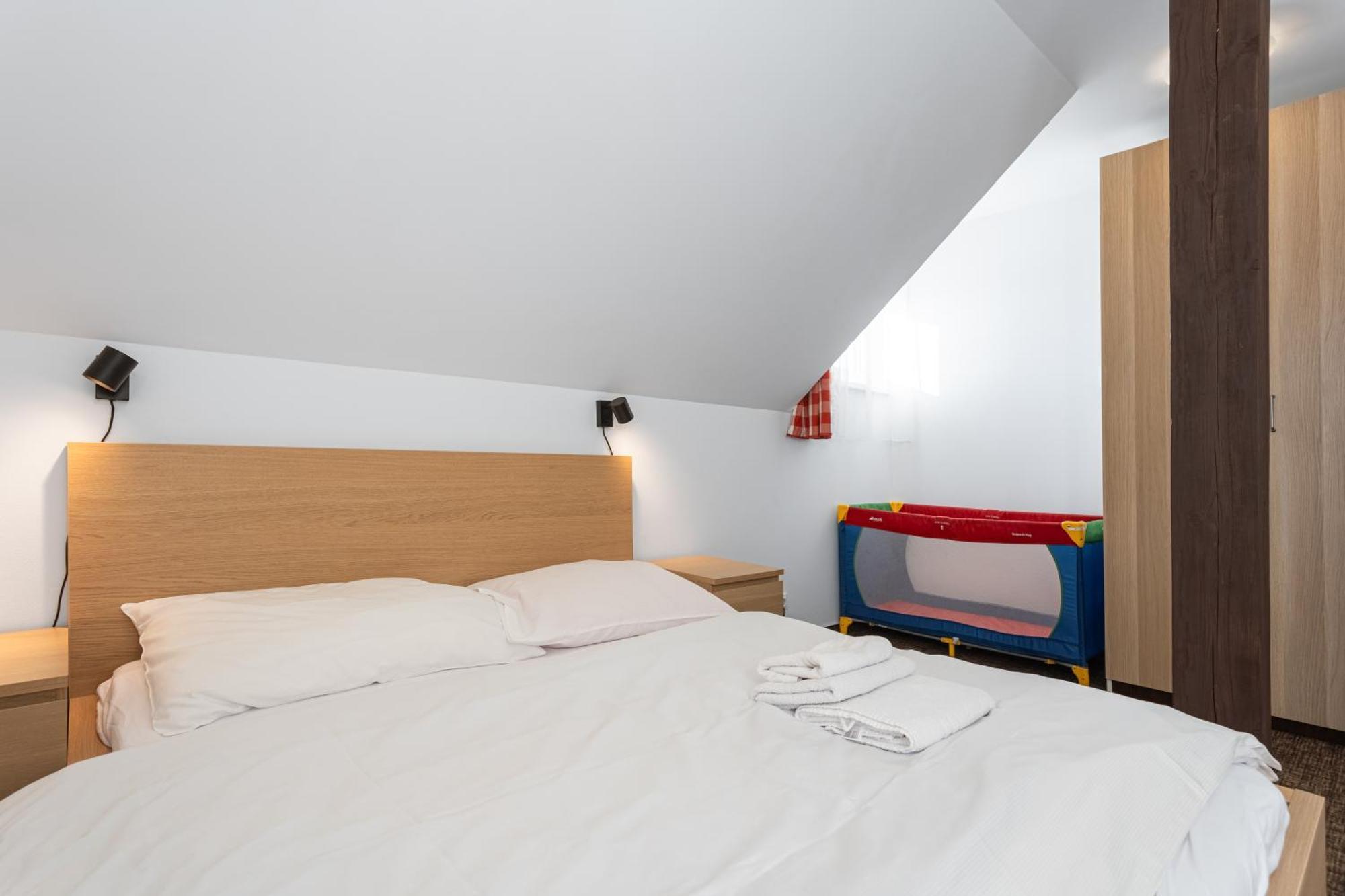 Apartman Cubik Boží Dar エクステリア 写真